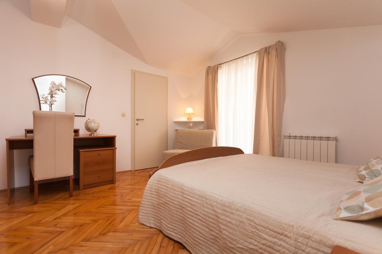 Apartments Alice Ровінь Екстер'єр фото