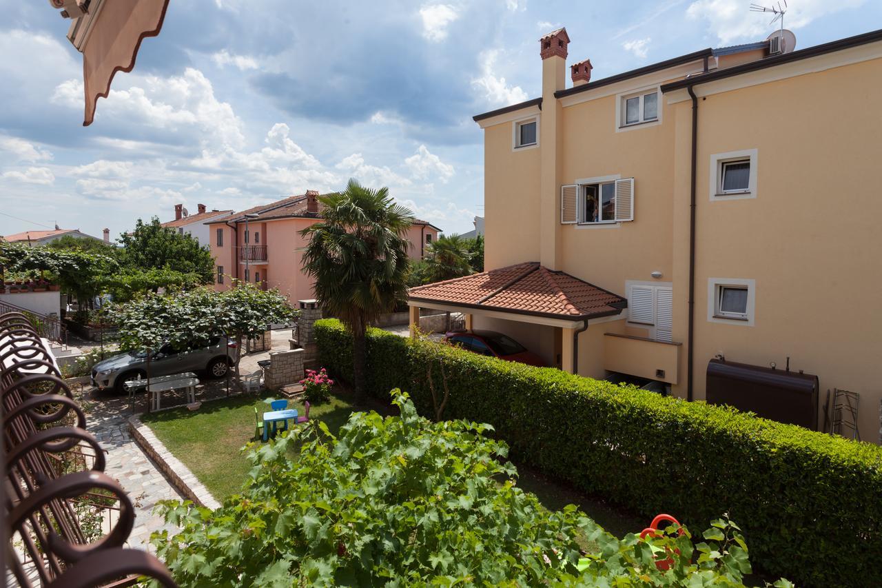 Apartments Alice Ровінь Екстер'єр фото
