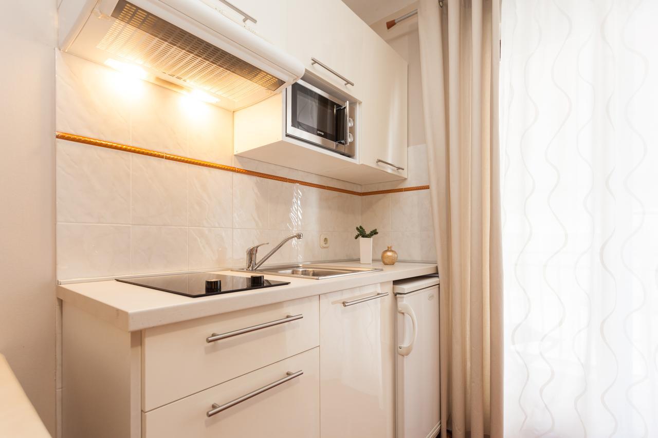 Apartments Alice Ровінь Екстер'єр фото
