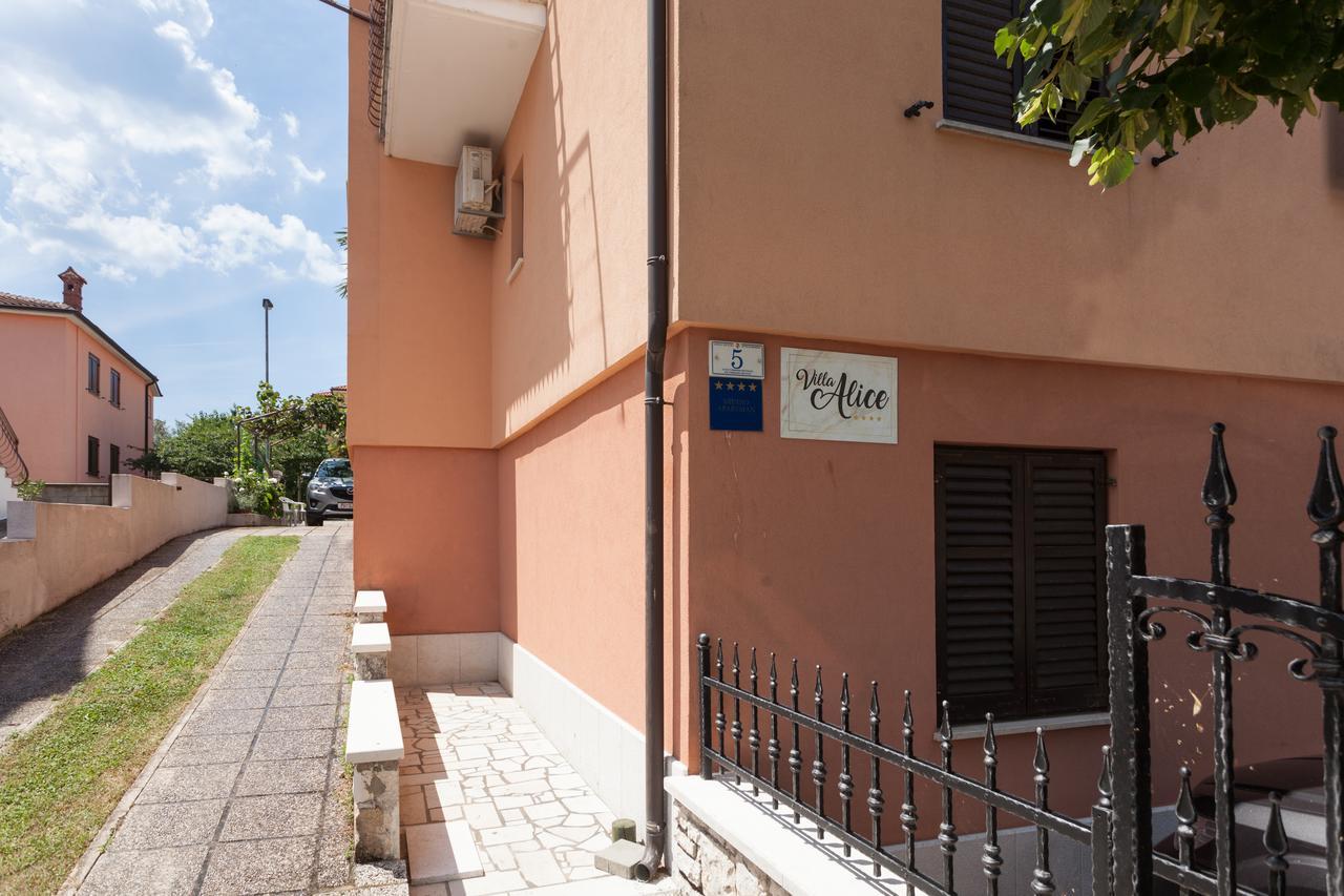 Apartments Alice Ровінь Екстер'єр фото