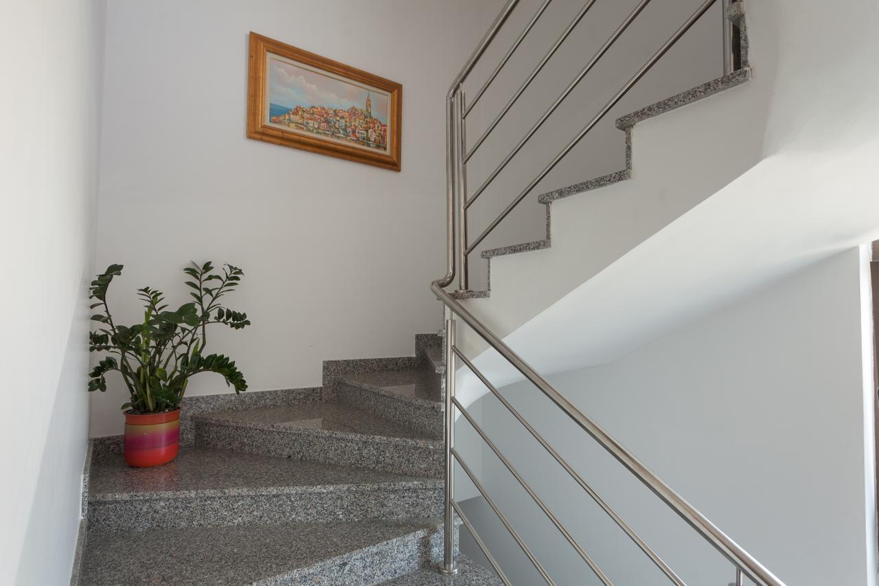 Apartments Alice Ровінь Екстер'єр фото